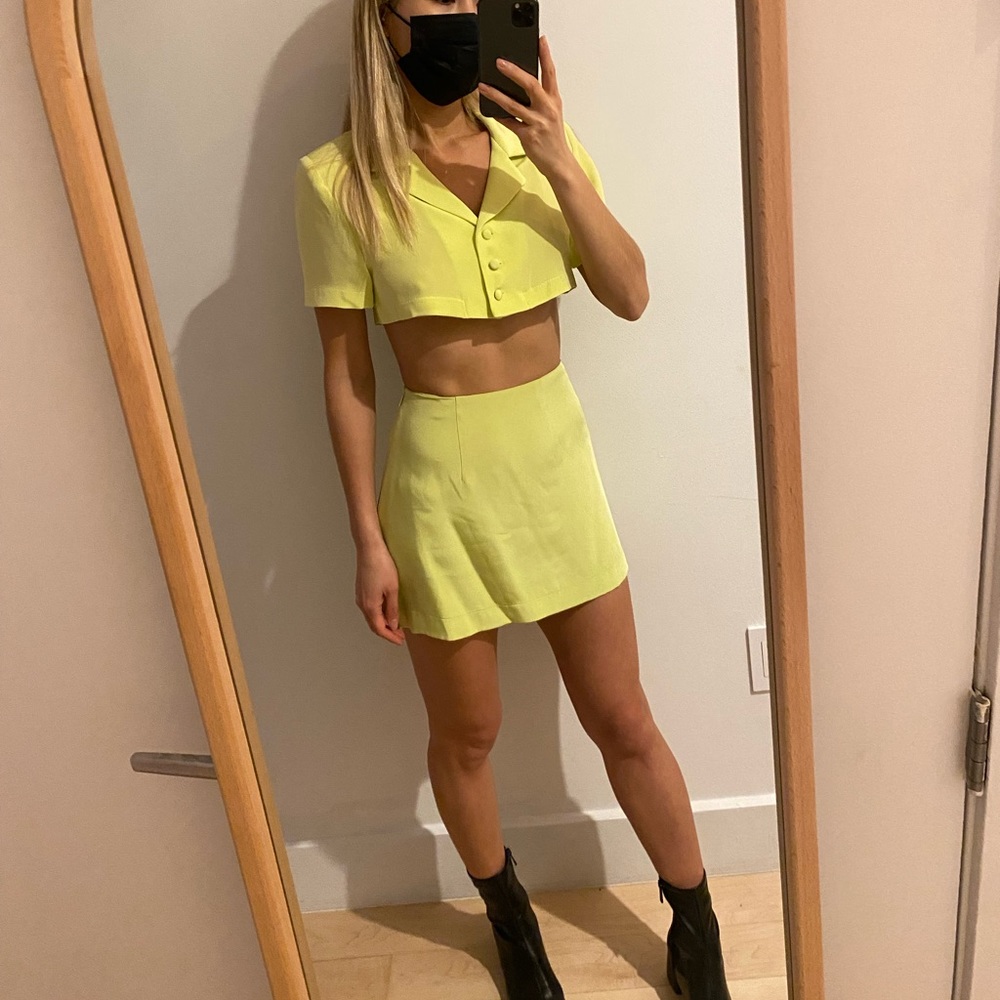 Mirror Palais Collared Crop and Skirt Set in Lime XS